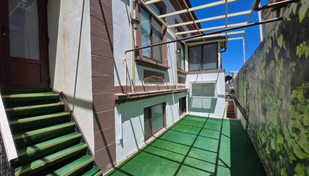 Centru - spatiu comercial D+P, 127 mp.