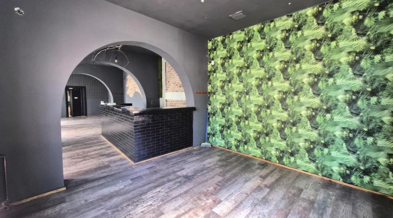 Centru - spatiu comercial D+P, 127 mp.
