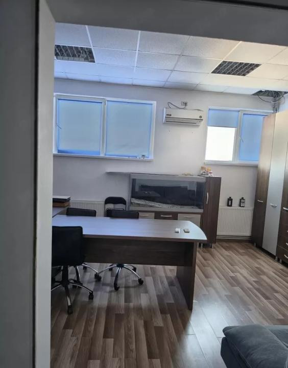 Zona Industriala - Interioare, spatiu birouri, 115 mp, parcare proprie
