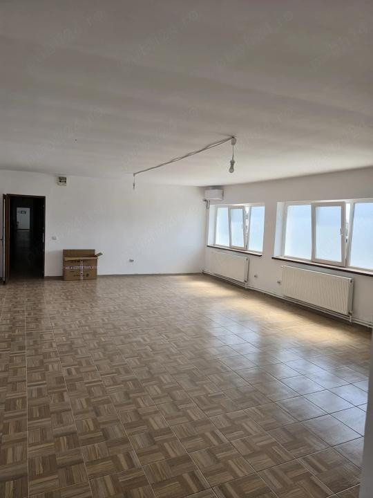 Zona Industriala - Interioare, spatiu birouri, 75 mp., parcare proprie