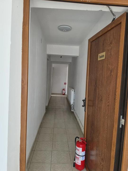Zona Industriala - Interioare, spatiu birouri, 75 mp., parcare proprie