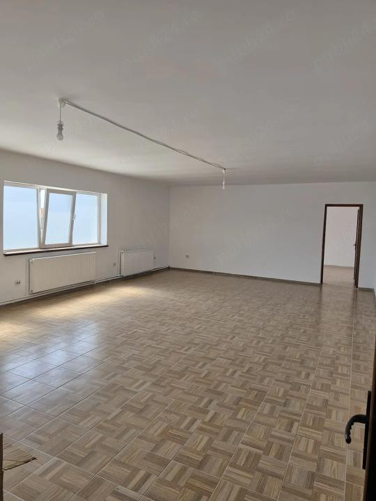 Zona Industriala - Interioare, spatiu birouri, 75 mp., parcare proprie