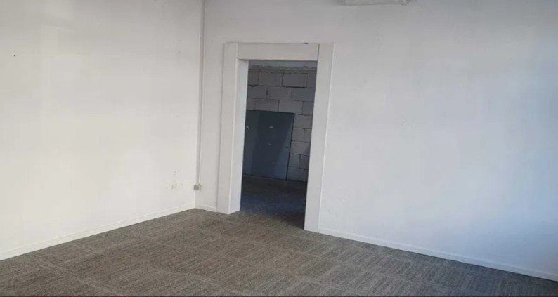 Inel II - Dezrobirii, spatiu comercial 107 mp.
