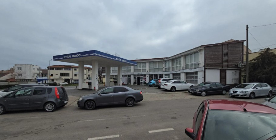 Oportunitate unică -proprietate pe colț cu vizibilitate maximă- teren 579 mp.