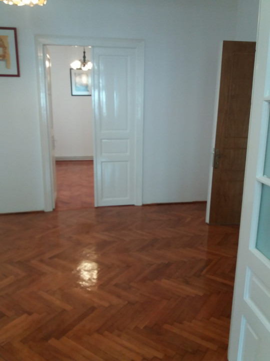 Gara, imobil UNICAT, 5 camere, IDEAL SEDIU/BIROURI
