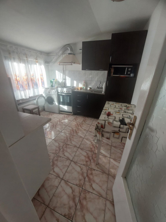 Gara, imobil UNICAT, 7 camere, IDEAL SEDIU/BIROURI