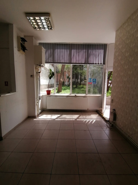 Tomis II, SPATIU COMERCIAL - IDEAL SALON BEAUTY,  26 mp.
