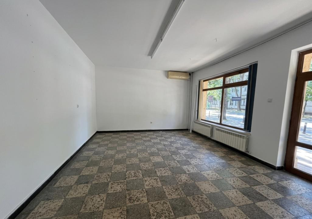 Tomis II, spatiu comercial, 2 cai de acces, utilitati incluse