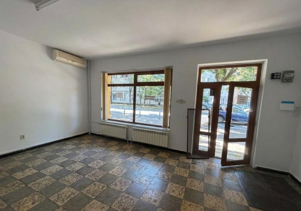Tomis II, spatiu comercial, 2 cai de acces, utilitati incluse