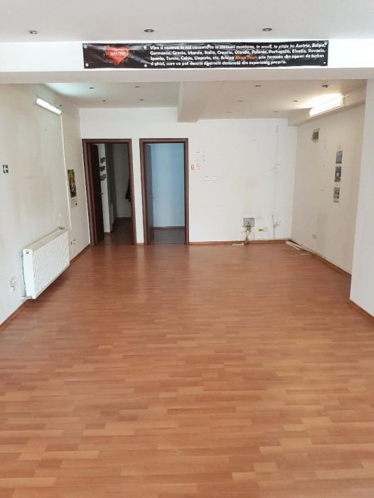 Trocadero, spatiu comercial, 56 mp., acces stradal