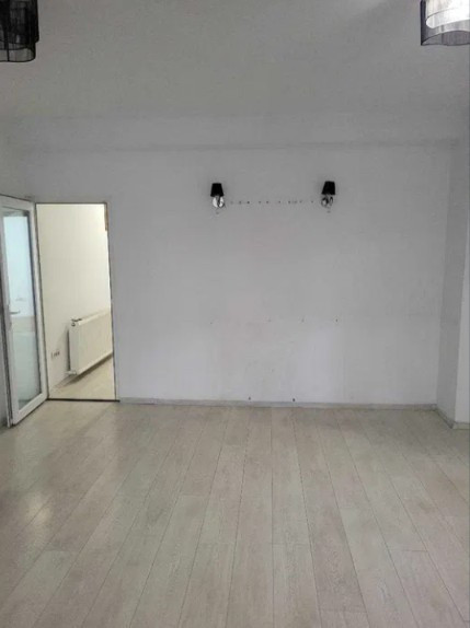 Trocadero, spatiu comercial, 56 mp., acces stradal