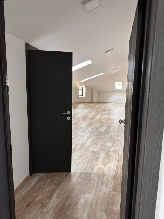 ULTRACENTRAL - spatiu birouri cu iz interbelic, 160 mp.,