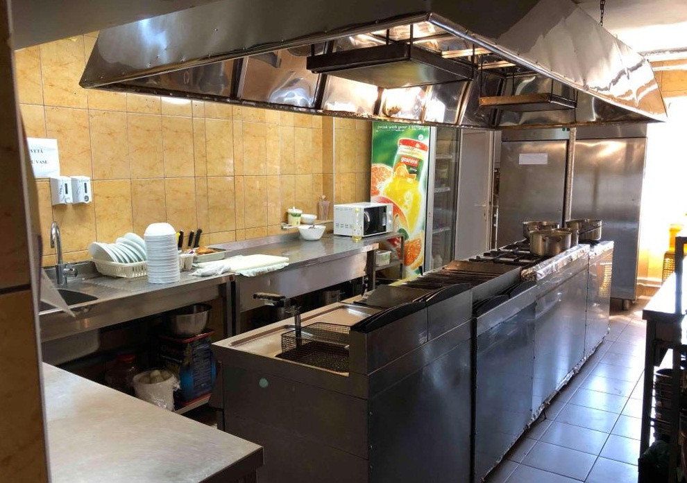 Inel II - spatiu comercial Horeca, 170 mp., echipat inetgral
