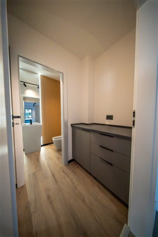 Spatiu birouri, renovat 2026, 84 mp., 2 locuri de parcare