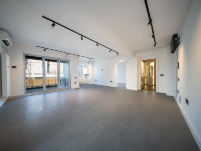 Spatiu birouri, renovat 2026, 84 mp., 2 locuri de parcare