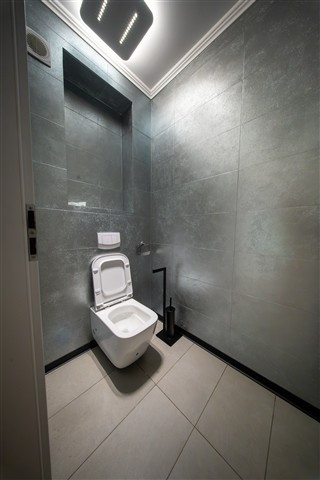 Spatiu birouri, renovat 2026, 84 mp., 2 locuri de parcare