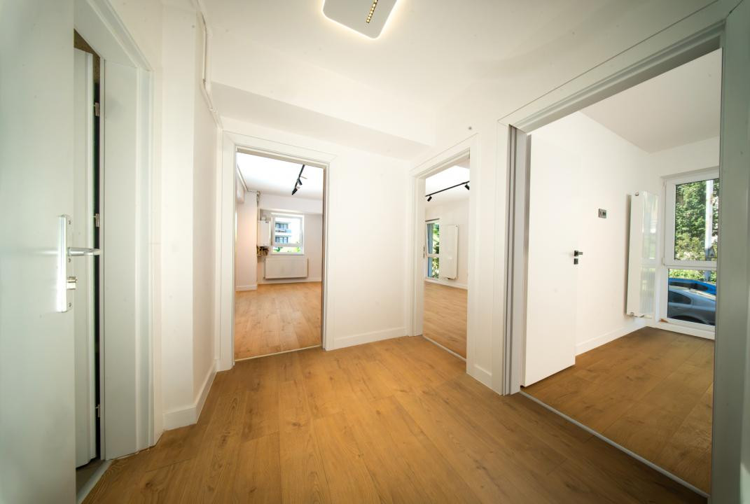 Spatiu birouri, renovat 2026, 144 mp., 4 locuri de parcare