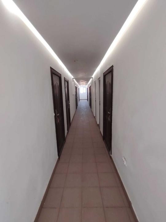 Spatiu comercial, D+P+2, 1.220 mp.