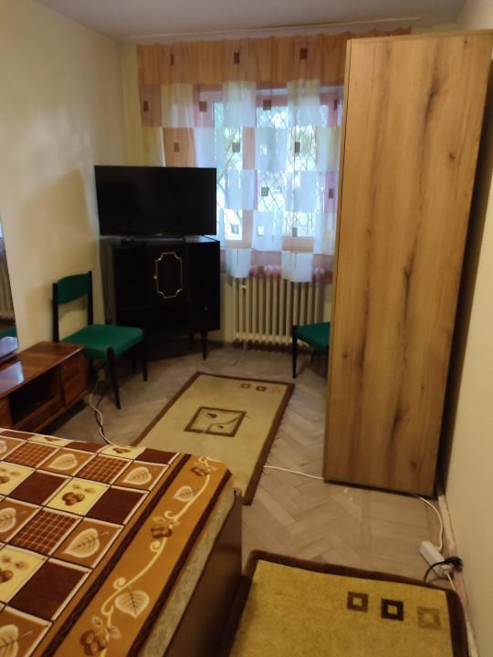 Tomis Nord - Ciresica, 3 camere, parter, liber