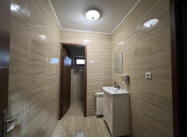 Trocadero, imobil D+P+3, IDEAL CLINICA/GRADINITA/BIROURI, 620 mp.