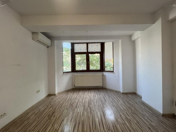 Trocadero, imobil D+P+3, IDEAL CLINICA/GRADINITA/BIROURI, 620 mp.