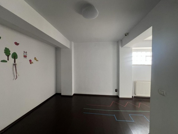 Trocadero, imobil D+P+3, IDEAL CLINICA/GRADINITA/BIROURI, 620 mp.