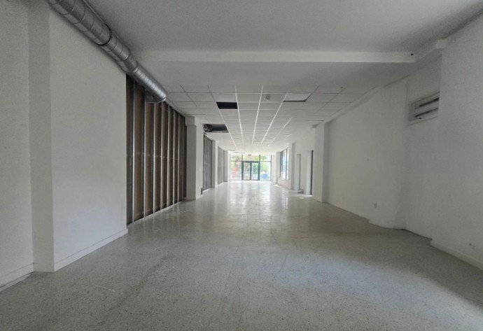 Far - Bd. 1 Mai, spatiu comercial 190 mp.