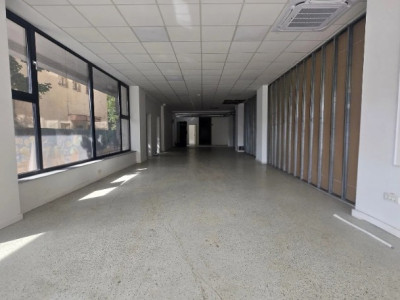 Far - Bd. 1 Mai, spatiu comercial 190 mp.