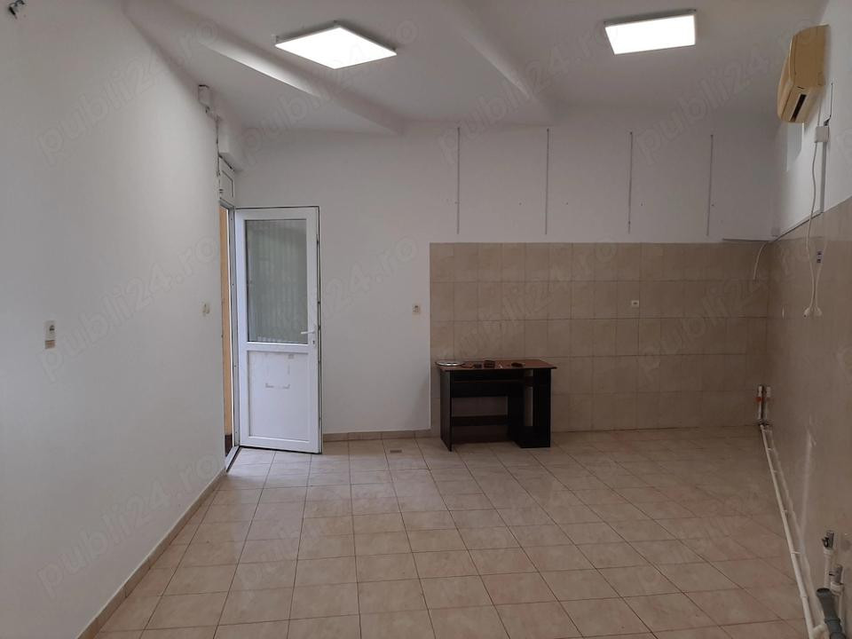 Tomis III - Scoala 7 - spatiu comercial 57 mp.