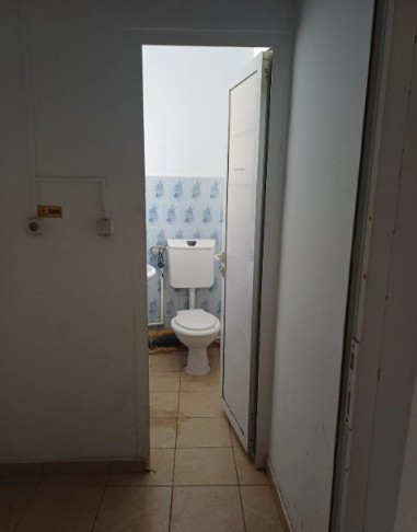 Inel II - spatiu comercial stradal, curent trifazic, 2 cai de acces, rampa