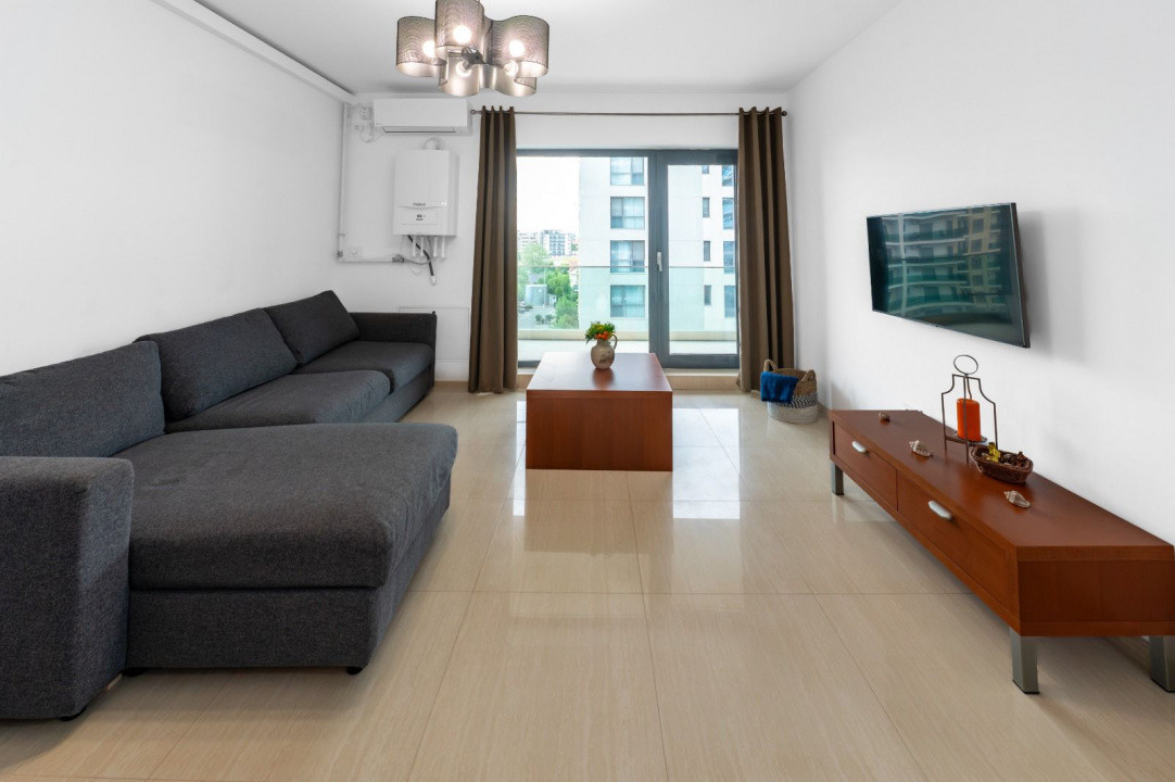 Mamaia Nord - la 10 m. de plaja, apartament 2 camere ,parcare inclusa