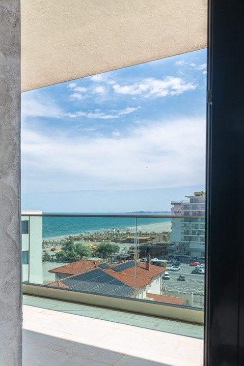 Mamaia Nord - la 10 m. de plaja, apartament 2 camere ,parcare inclusa