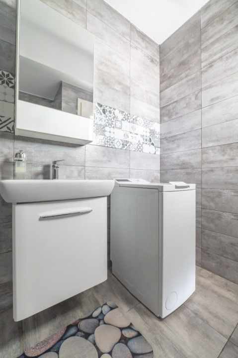 Mamaia Nord - la 10 m. de plaja, apartament 2 camere ,parcare inclusa