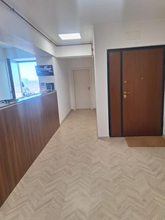 Tomis Nord, spatiu BIROURI, 225 mp., 2 locuri parcare proprii