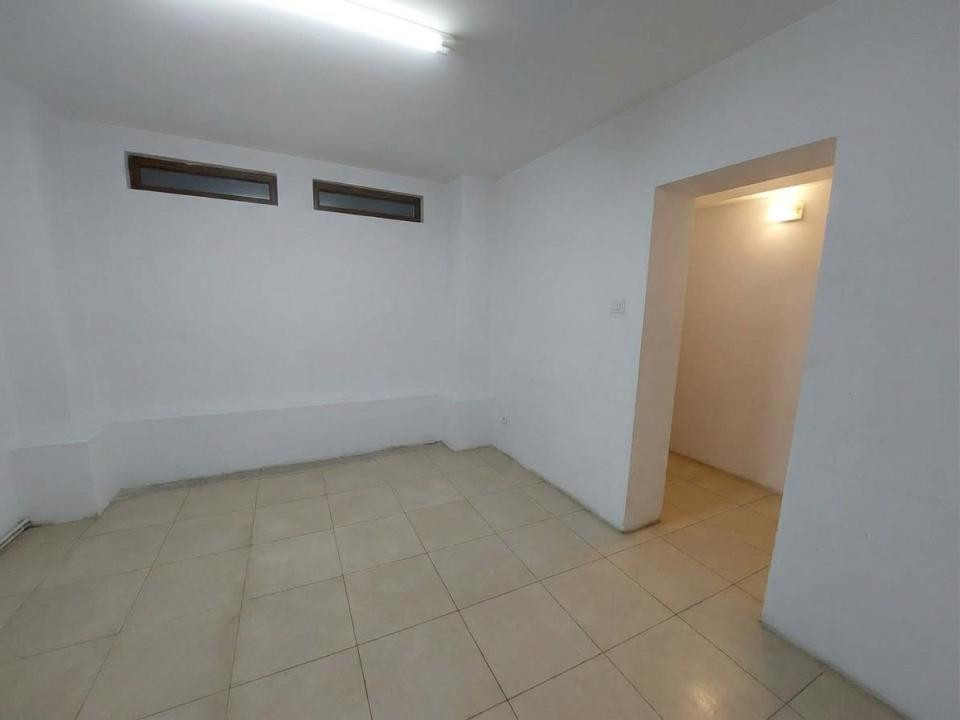  Spațiu comercial , D+P, 256 mp.,trafic intens, parcare proprie