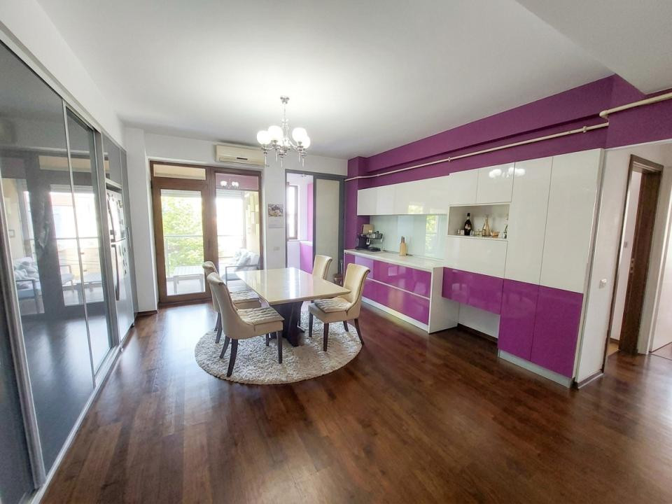 Trocadero - apartament 2 camere de vânzare ,70 mp., mobilat/utilat integral