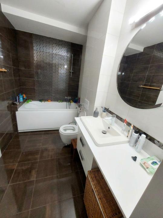 Trocadero - apartament 2 camere de vânzare ,70 mp., mobilat/utilat integral