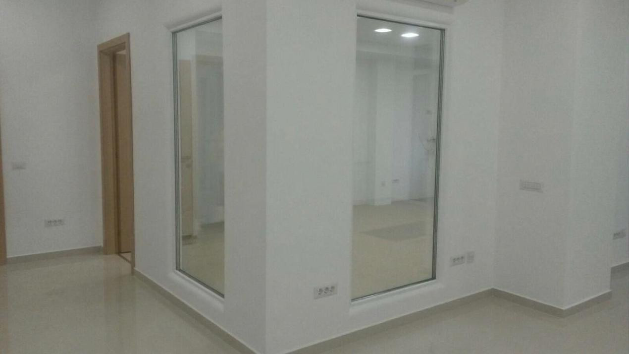 Peninsula - Piata Ovidiu, spatiu comercial, 125 mp., parter