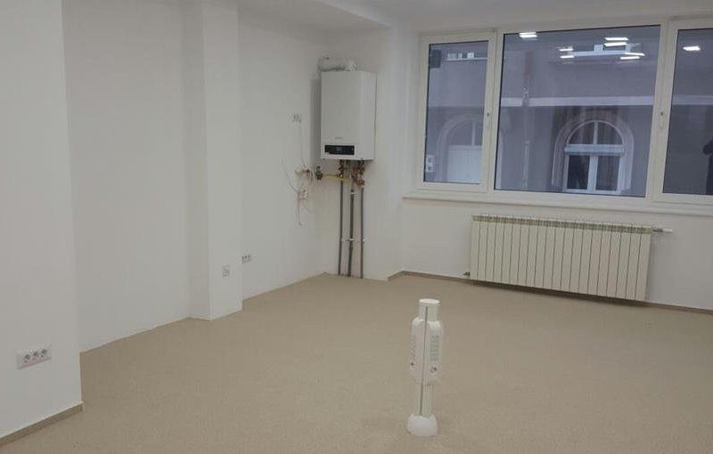 Peninsula - Piata Ovidiu, spatiu comercial, 125 mp., parter