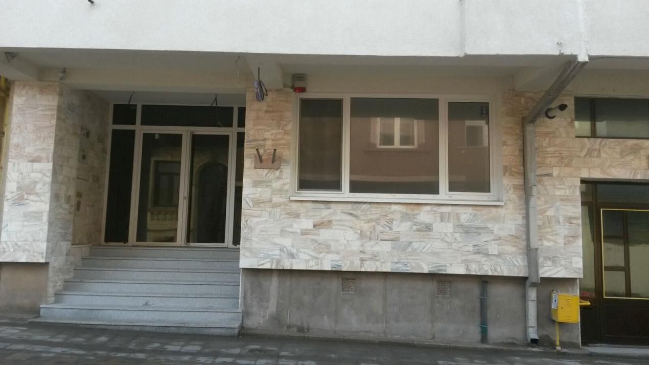 Peninsula - Piata Ovidiu, spatiu comercial, 125 mp., parter