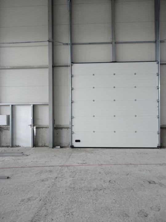 Varianta - DN3C - hala 625 mp., 200 kw, 2 cai de acces