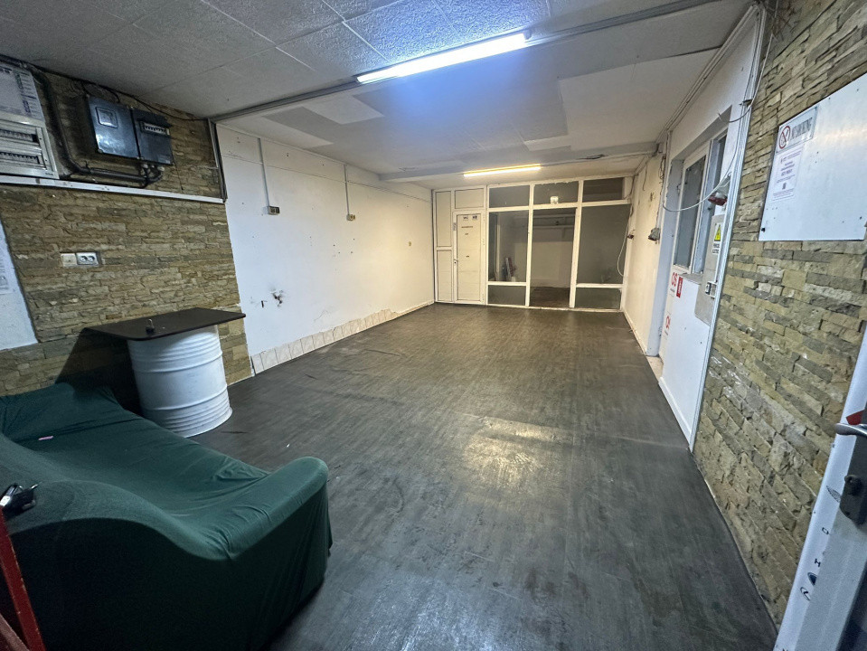 LIDL/Delfinariu , spatiu comercial, artera traficata auto